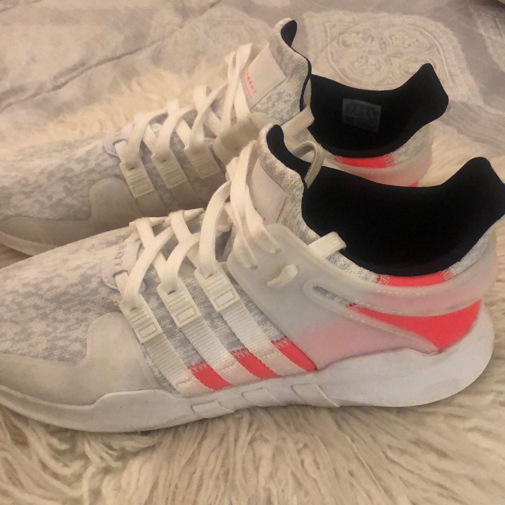 Shoes - Picture 2 of 3